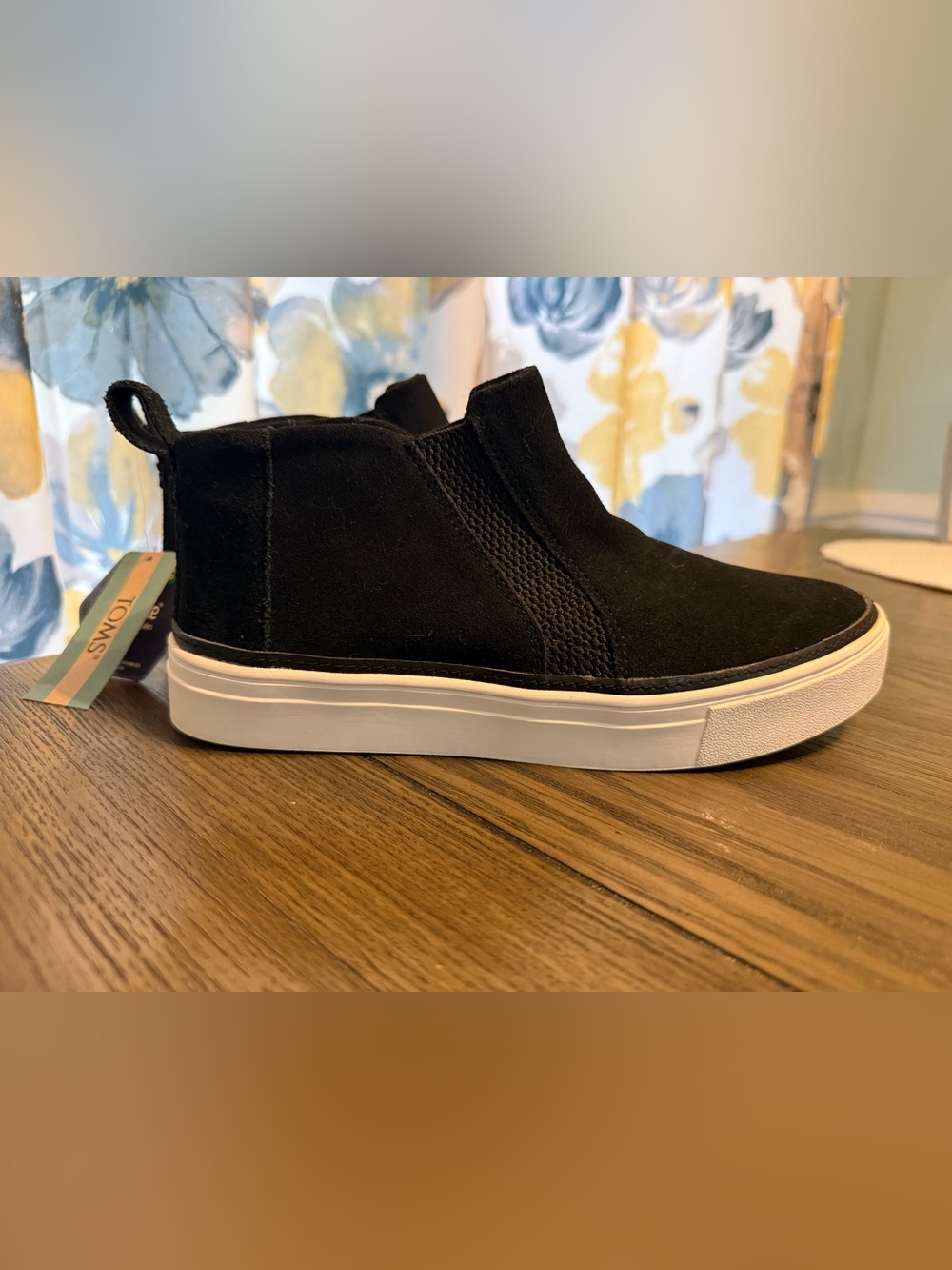 NWT Toms Black Suede Slip-On Platform Loafer